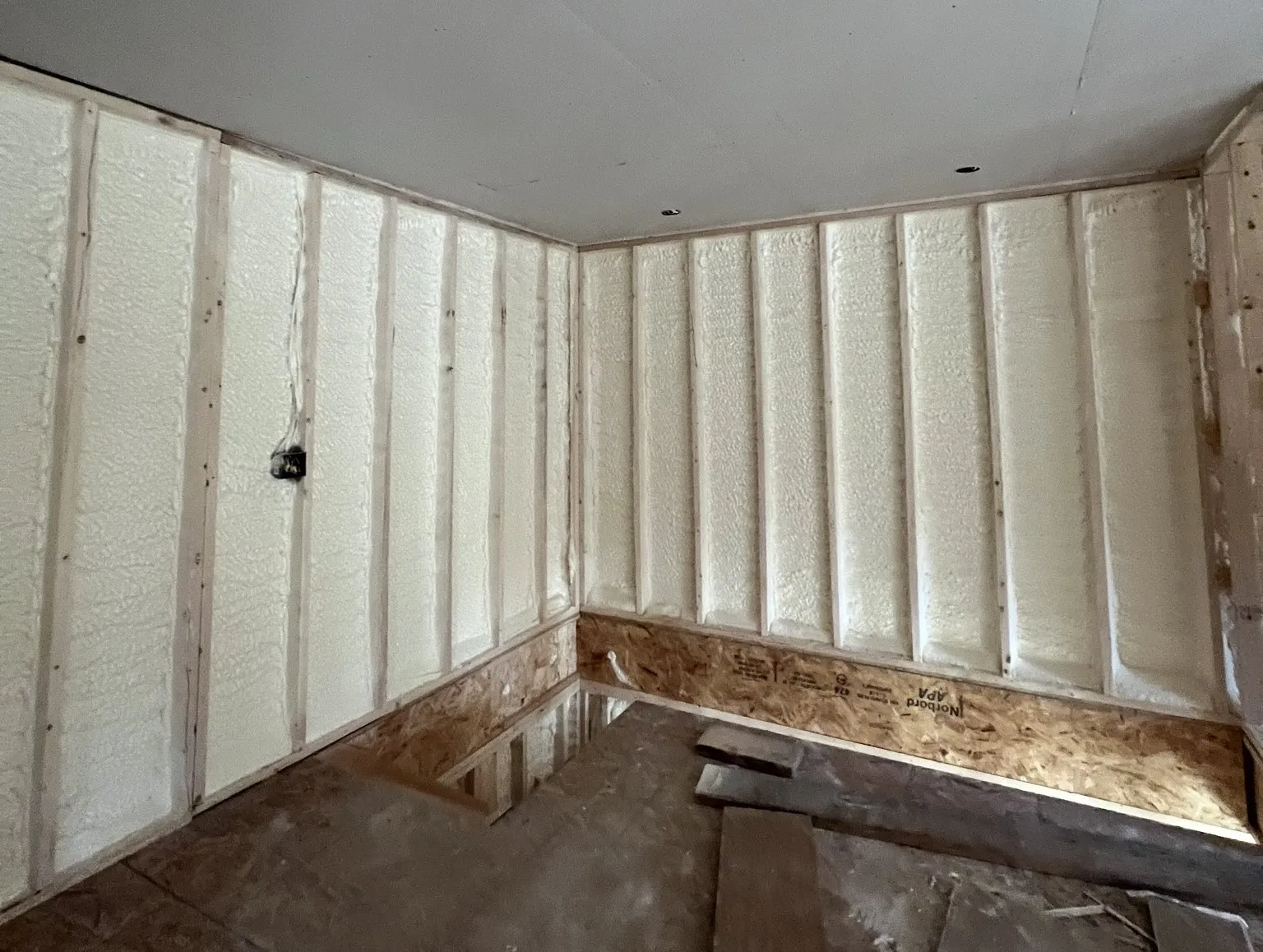 How Spray Foam Helps Columbus, OH Homes Save Energy How Spray Foam Helps Columbus, OH Homes Save Energy